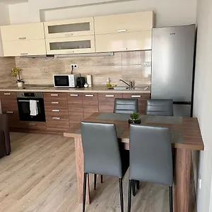 Hatvan Apartment